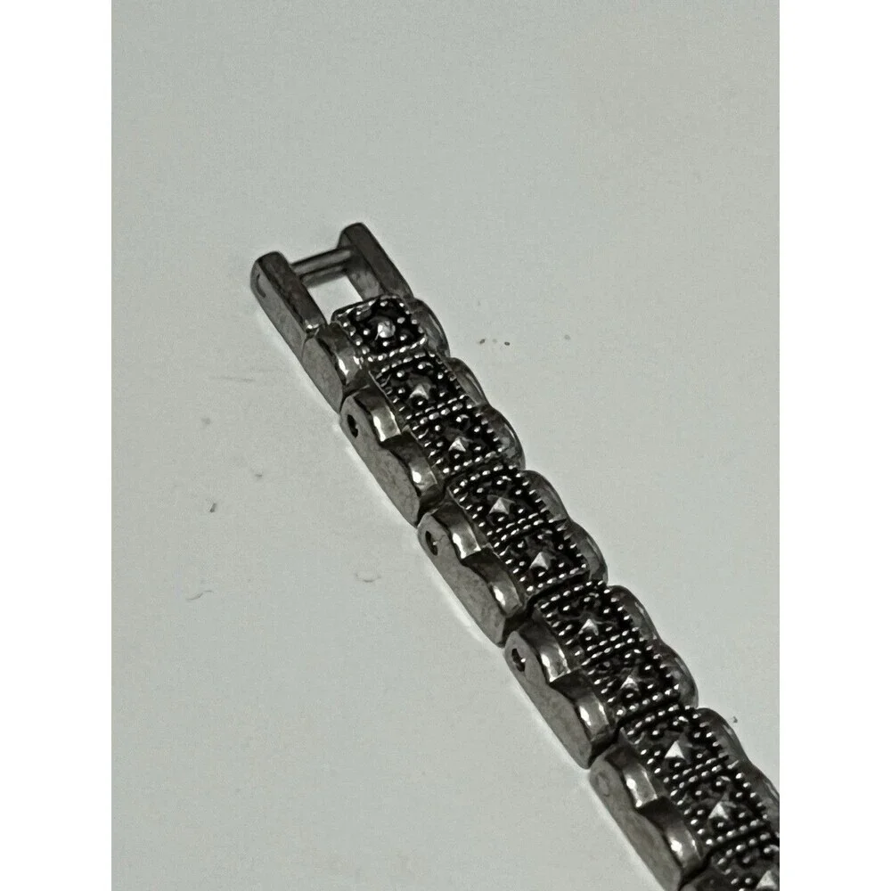 Vintage Stainless Steel Quartz Stud Watch Black Gunmetal‎ mother of Pearl